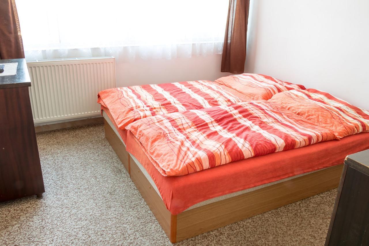Alton Garni Hotel Чешка Будьовица Екстериор снимка