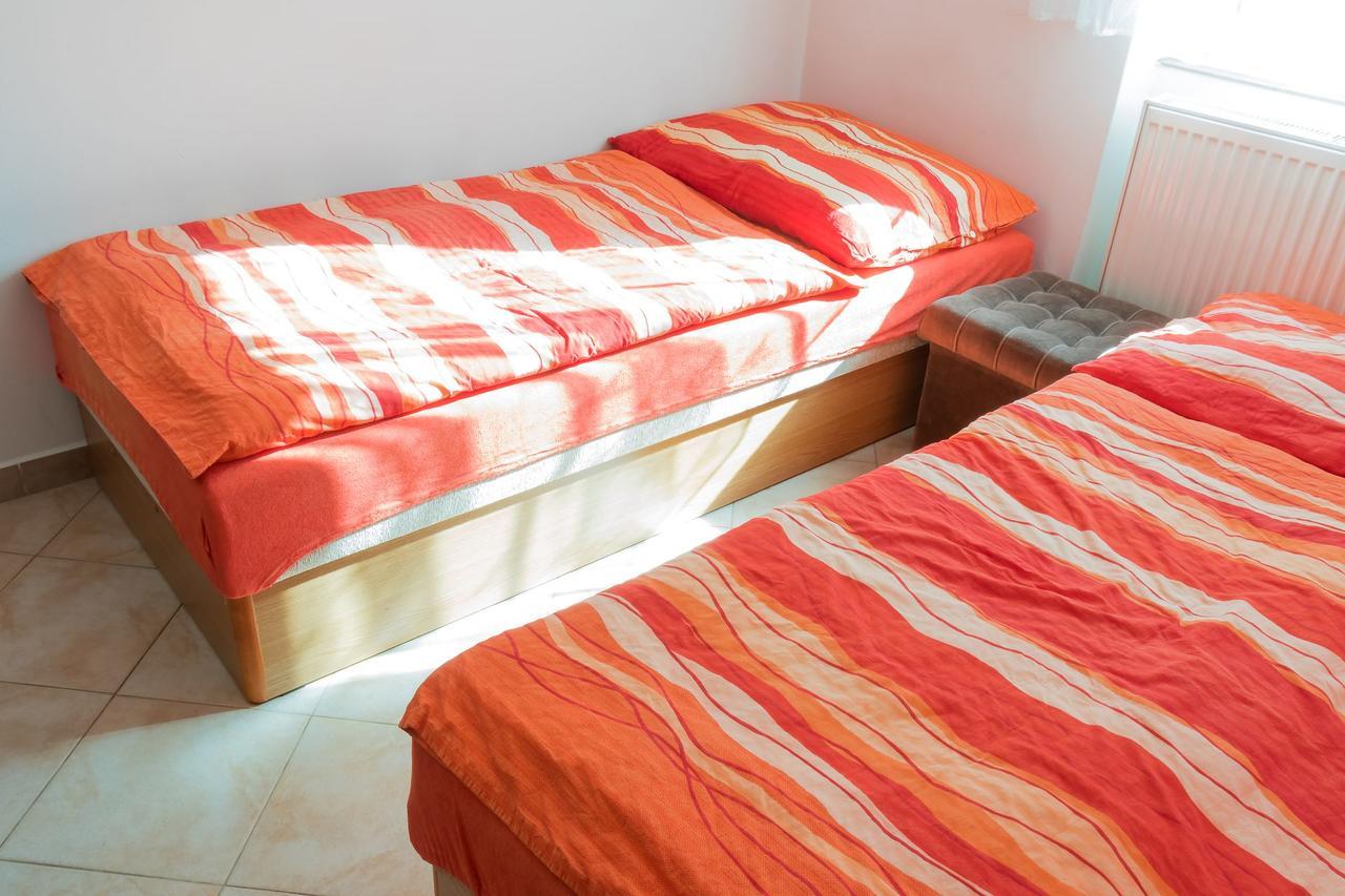 Alton Garni Hotel Чешка Будьовица Екстериор снимка