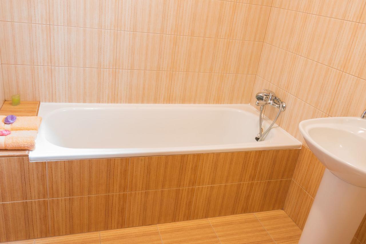 Alton Garni Hotel Чешка Будьовица Екстериор снимка