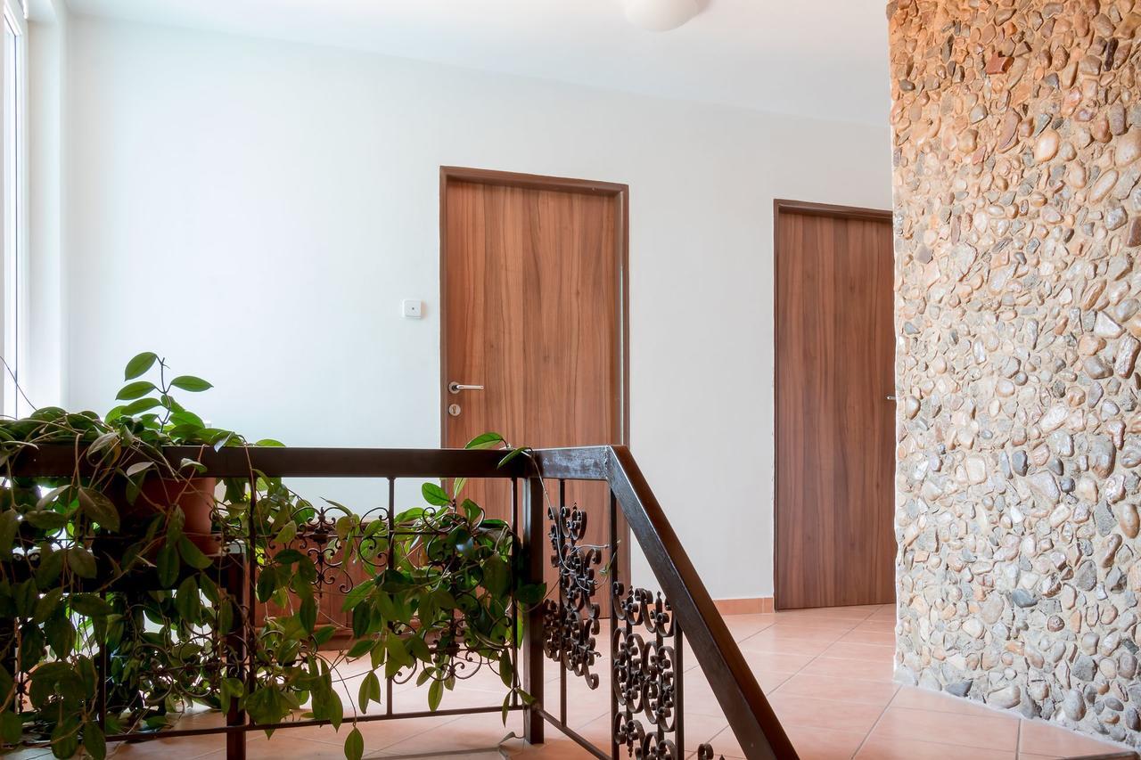 Alton Garni Hotel Чешка Будьовица Екстериор снимка